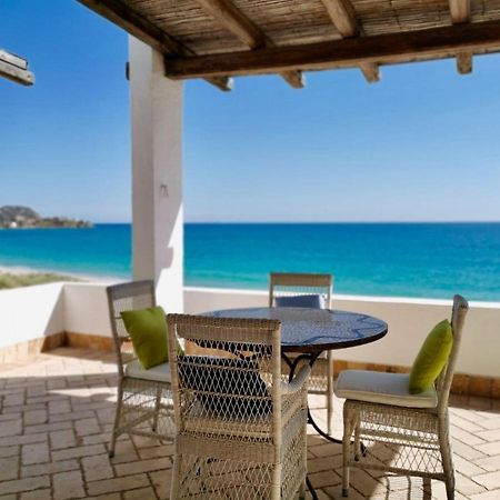 Beachfront House Geremeas Sardegnaアパートメント エクステリア 写真